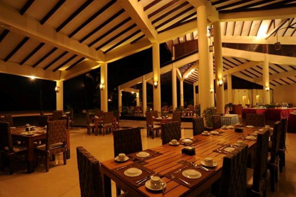 Bay Of Bengal - Ngwe Saung Resort