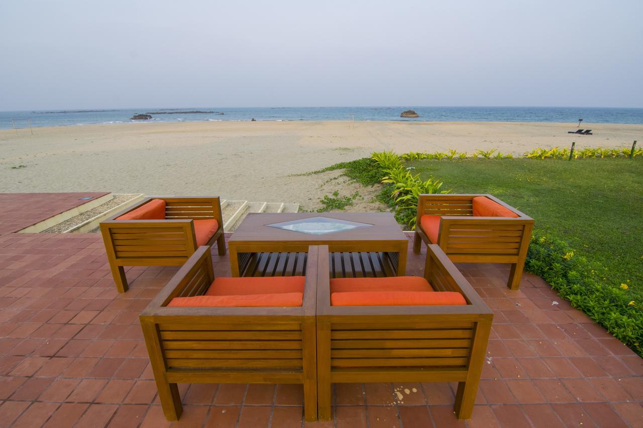 Bay Of Bengal - Ngwe Saung Ngwesaung