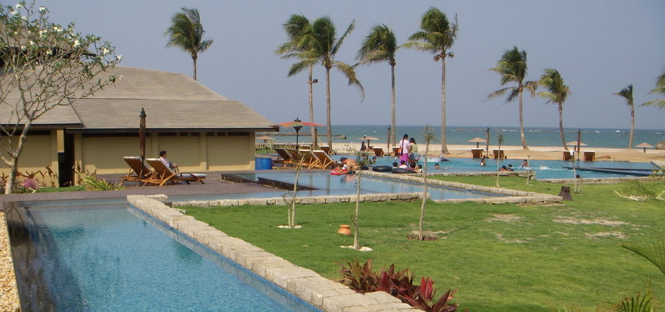 Bay Of Bengal - Ngwe Saung Ngwesaung